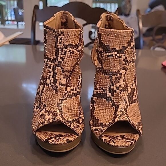 Report sz WMS 7 faux snake skin NWOT - Picture 2 of 11